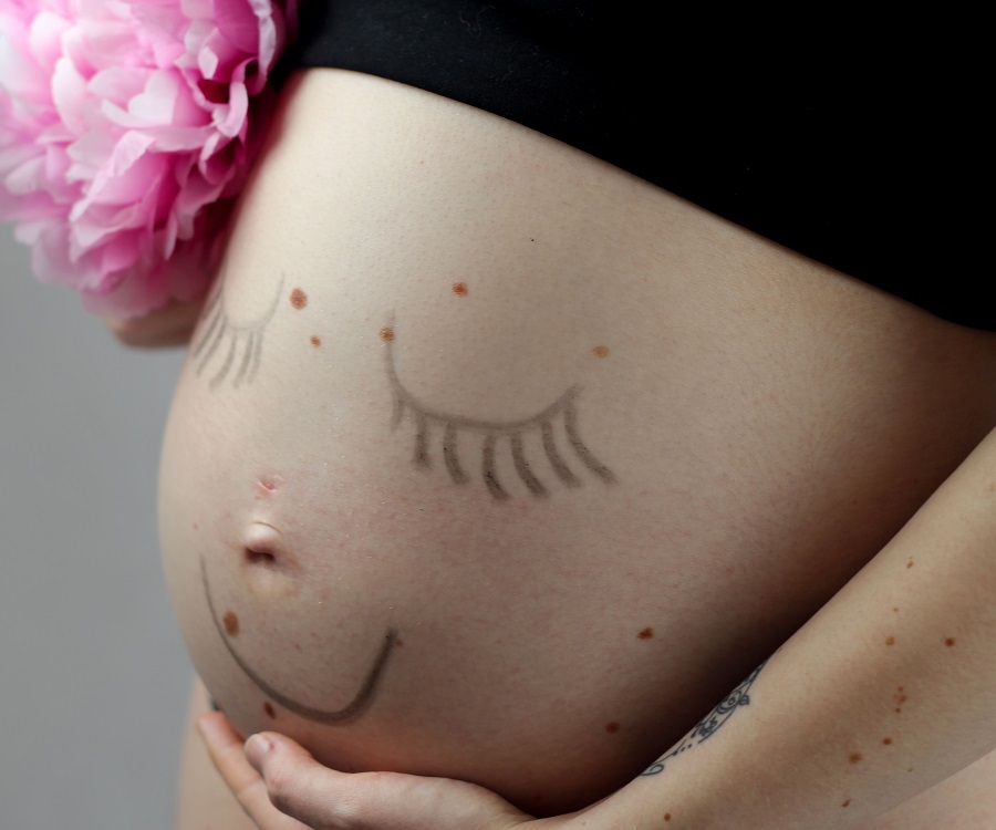 Fotografie Kaltenkirchen für Babybäuche, Schwangere und Familien