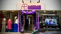 Logo A&B ModeStudio Boutique mit Änderungsschneiderei